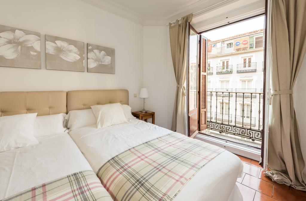 Apartamentos Madrid Centro W Eksteriør bilde