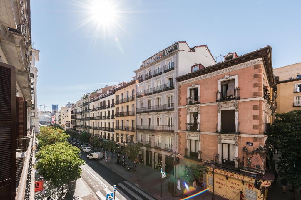 Apartamentos Madrid Centro W Eksteriør bilde