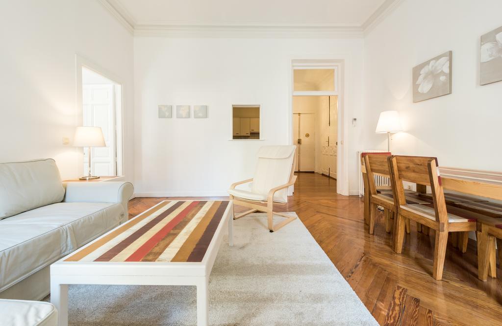 Apartamentos Madrid Centro W Eksteriør bilde